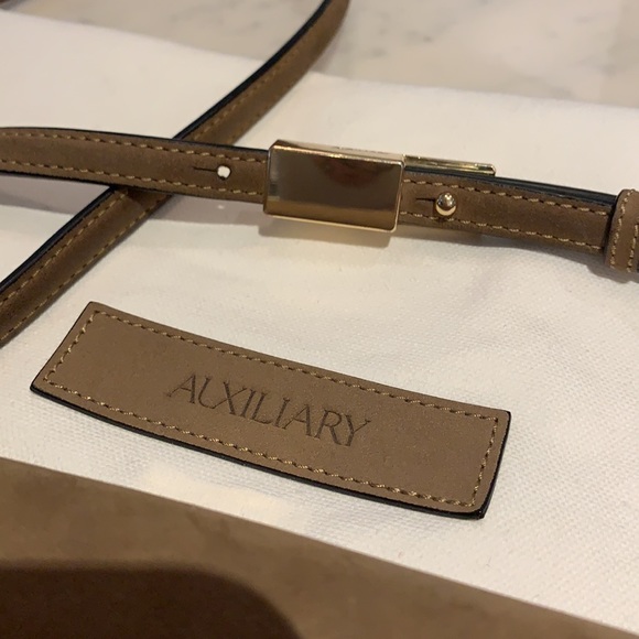 Aritzia - AUXILIARY CALISCH HANDBAG - Picture 12 of 14